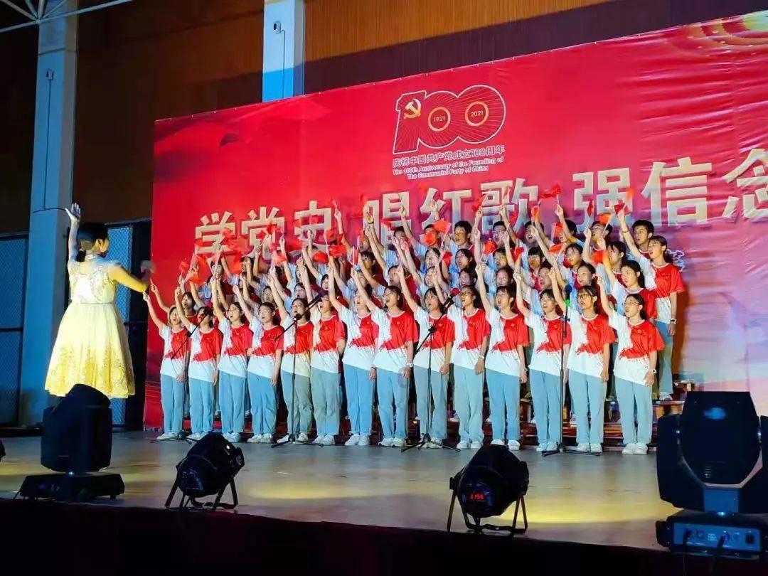 穿小白鞋配什么裙子呢?-知识星球平台